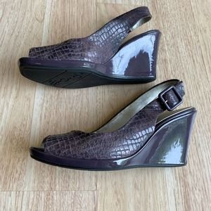 Kenneth Cole Patent Leather Purple Slingback Wedges Women's Size 8.5M